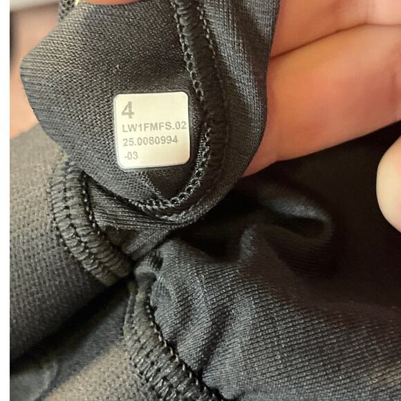 Lululemon Swift Speed Cropped Tank Top B/C Cup Size 4 Flower Meld Multi - Picture 6 of 6